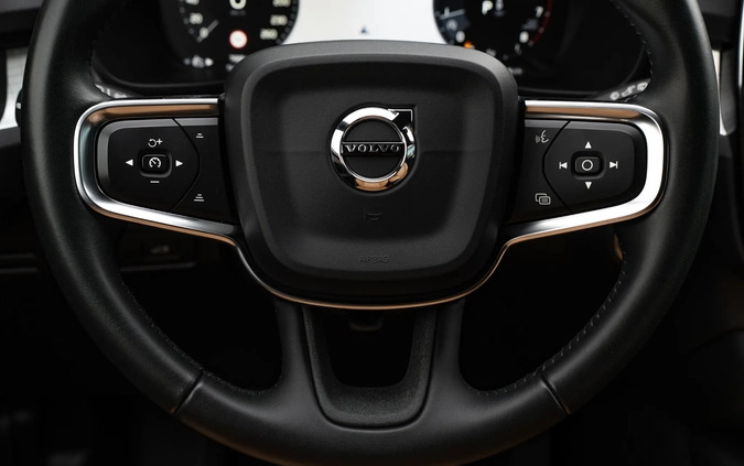 Volvo XC 40 cena 129900 przebieg: 76700, rok produkcji 2018 z Byczyna małe 781